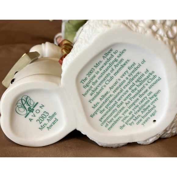 Avon 2003 Mrs Albee Presidents Club Award Figurine 9 1/2” With Box - Picture 3 of 4